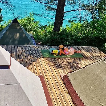 Комплекс Пирамидите Варна Luxury tent