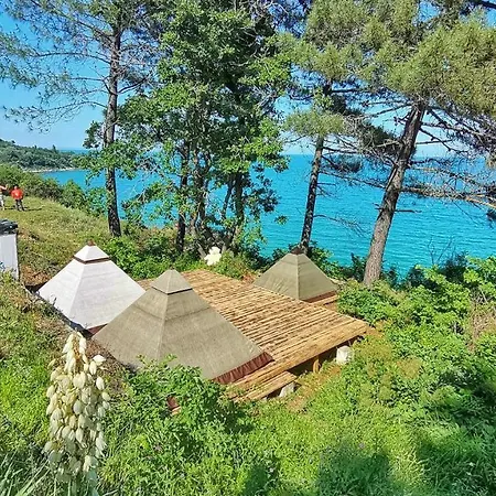 Комплекс Пирамидите Варна Luxury tent *